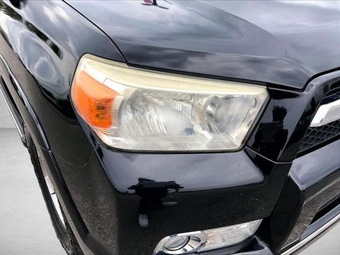 Used 2011 Toyota 4Runner SR5 AWD/4WD image 28