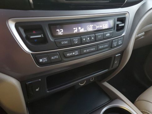 Used 2019 Honda Pilot EX-L image 30