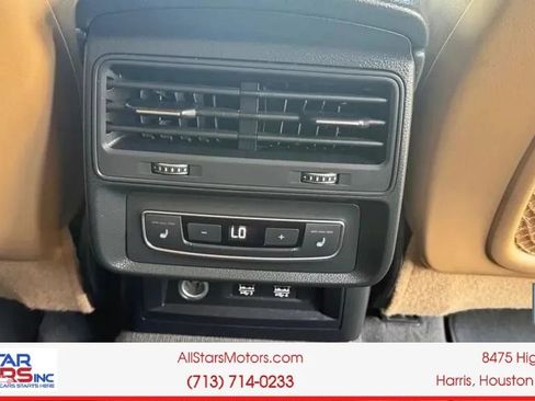 Used 2019 Audi Q8 Premium w/ Convenience Package AWD/4WD image 25