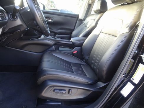 Certified 2025 Honda HR-V EX-L image 7