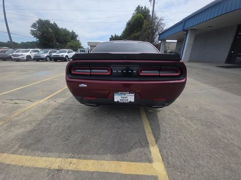 Used 2018 Dodge Challenger SXT w/ Blacktop Package RWD image 3