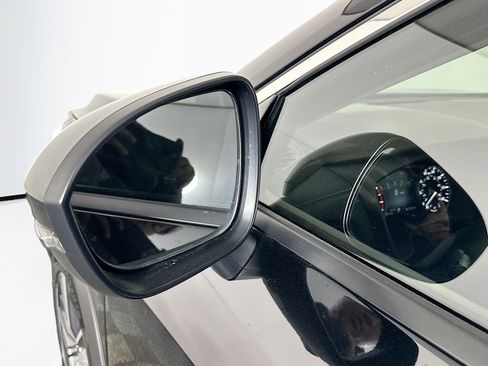 Used 2023 Nissan Rogue SL w/ SL Premium Package FWD image 16