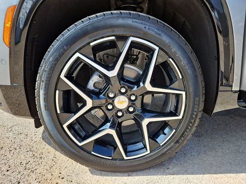 New 2026 Chevrolet Traverse High Country w/ LPO, Floor Liner Package image 35