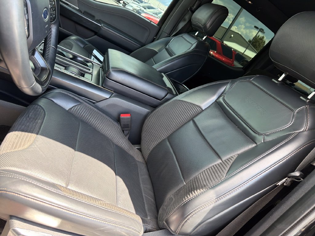 Certified 2023 Ford F150 Raptor w/ Raptor Carbon Fiber Package AWD/4WD image 30