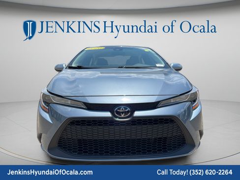 Used 2020 Toyota Corolla LE FWD image 8