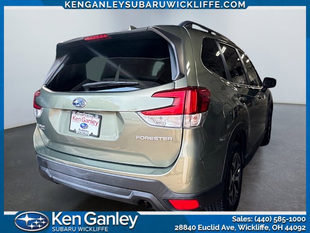 Used 2019 Subaru Forester Premium AWD/4WD image 5