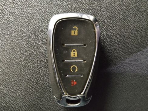 Used 2024 Chevrolet Equinox LS w/ LS Convenience Package image 32