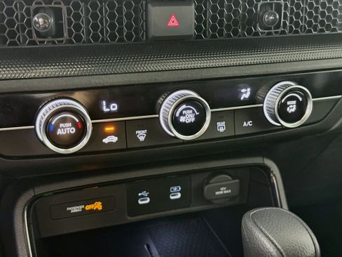 Used 2026 Honda CR-V LX image 17