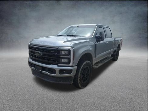 Used 2024 Ford F250 XLT w/ Black Appearance Package AWD/4WD image 3