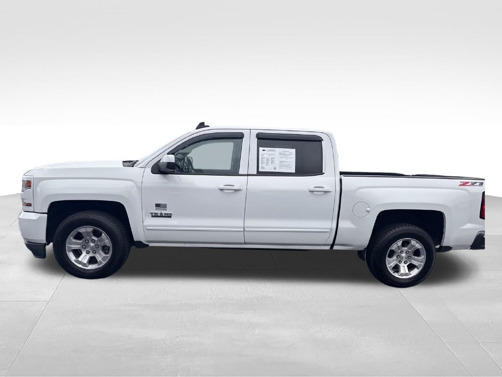 Used 2018 Chevrolet Silverado 1500 LT w/ Texas Edition AWD/4WD image 4