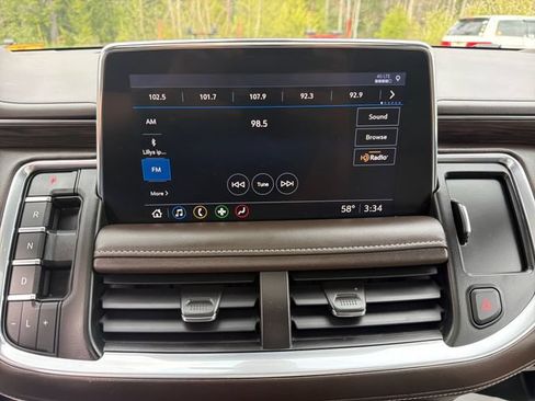 Used 2021 Chevrolet Tahoe LT w/ LT Signature Plus Package AWD/4WD image 19