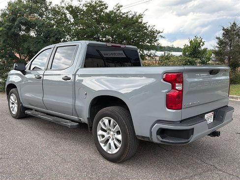 Used 2024 Chevrolet Silverado 1500 Custom RWD image 3