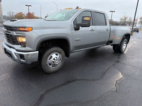 New 2026 Chevrolet Silverado 3500 LT w/ Texas Edition image 4