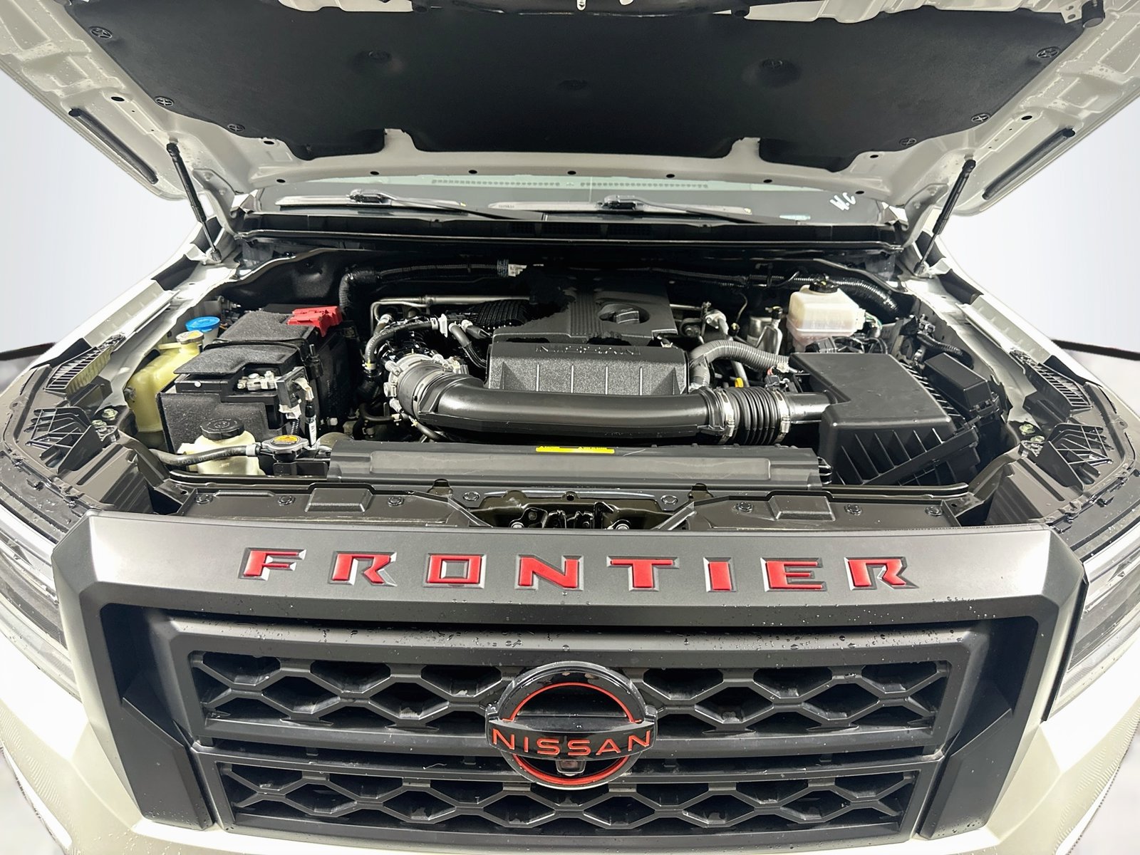 Used 2023 Nissan Frontier PRO-4X w/ Pro-4X Premium Package AWD/4WD image 30