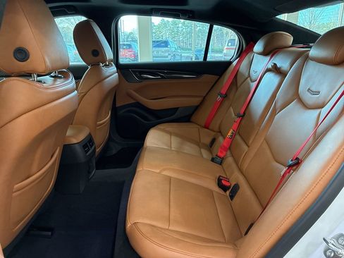 Used 2025 Cadillac CT5 V w/ Platinum Package image 25