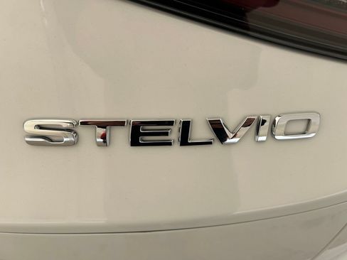 New 2025 Alfa Romeo Stelvio Sprint w/ Convenience Package AWD/4WD image 12