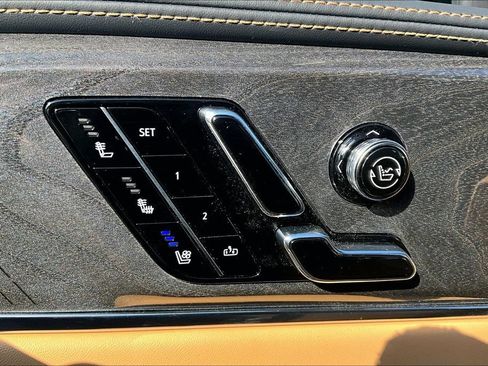 New 2026 Cadillac Escalade IQ Luxury 2 AWD/4WD image 16