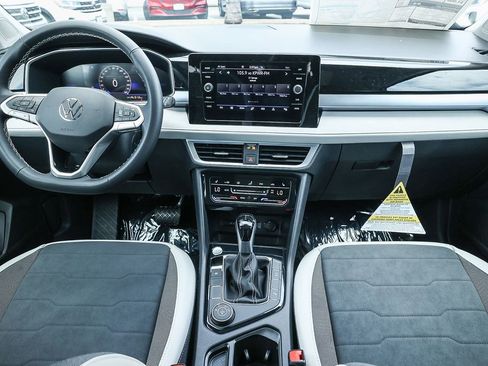 New 2025 Volkswagen Taos SE image 26