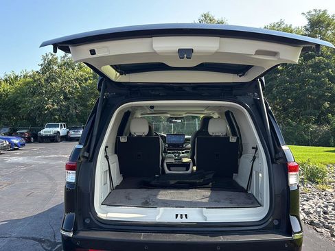 Used 2024 Lincoln Navigator Black Label AWD/4WD image 30