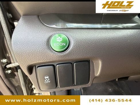 Used 2012 Honda CR-V EX-L image 17