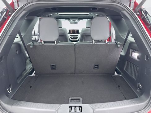 Used 2025 Ford Explorer ST image 25