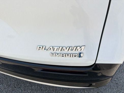 Used 2021 Toyota Sienna Platinum FWD image 16