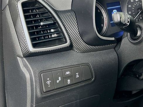 Used 2019 Hyundai Tucson Value AWD/4WD image 10