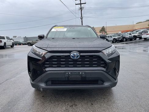 Certified 2022 Toyota RAV4 LE AWD/4WD image 5