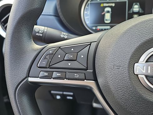 Certified 2025 Nissan Versa SV w/ Trunk Package image 21