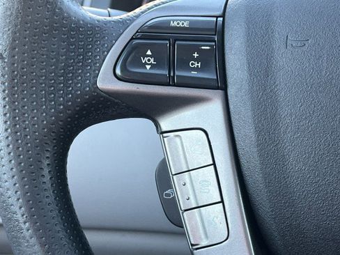 Used 2016 Honda Odyssey SE image 16