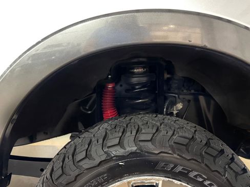 Used 2017 Ford F250 Lariat w/ Chrome Package image 61