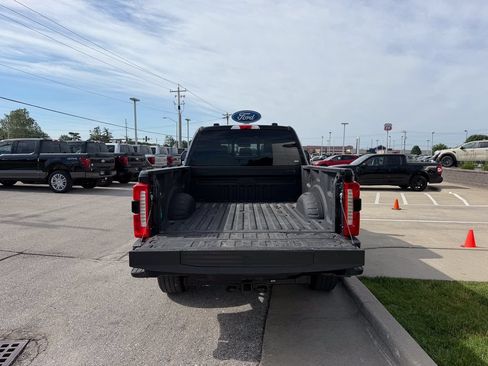 Used 2024 Ford F250 Lariat w/ Lariat Ultimate Package AWD/4WD image 16