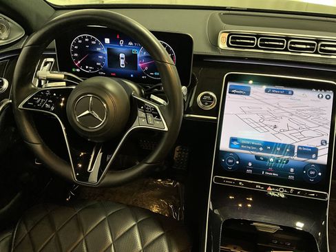 Used 2022 Mercedes-Benz S 580 4MATIC Sedan image 6