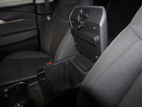 Used 2025 Ford Explorer Active image 20