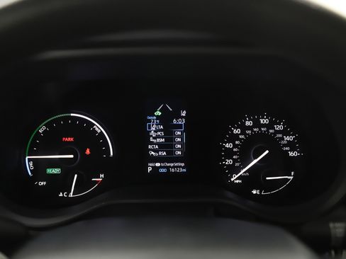 Used 2022 Toyota Sienna LE image 25