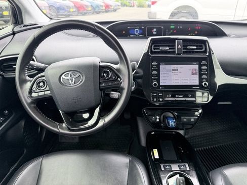 Used 2022 Toyota Prius AWD image 15