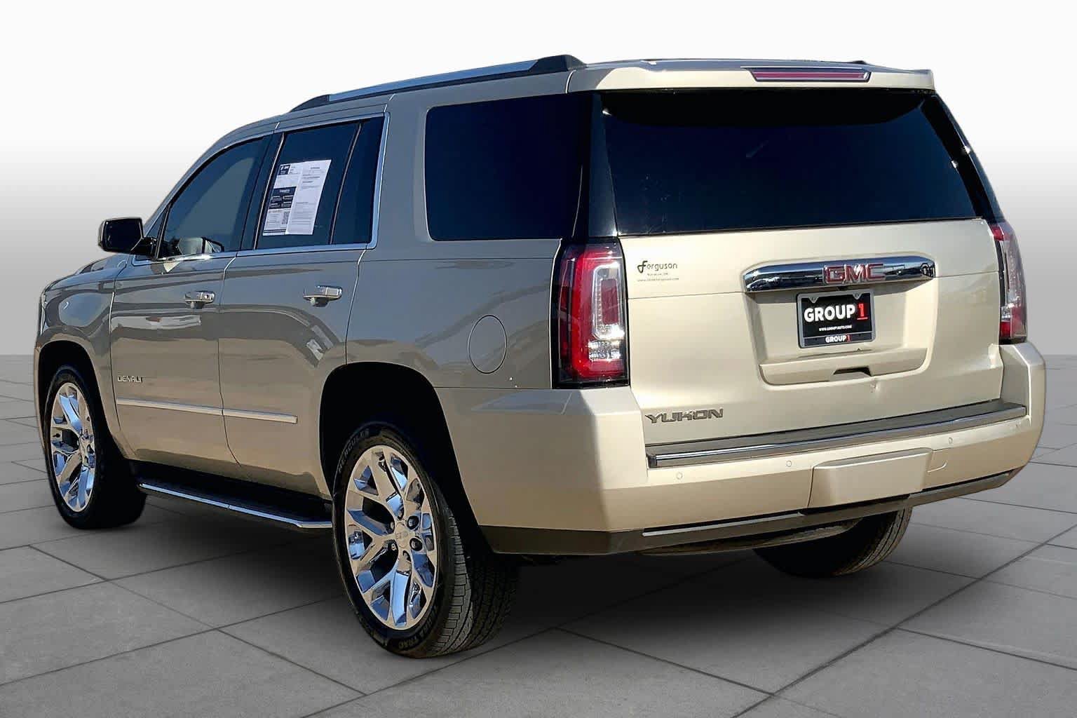 Used 2017 GMC Yukon Denali w/ Open Road Package AWD/4WD image 11