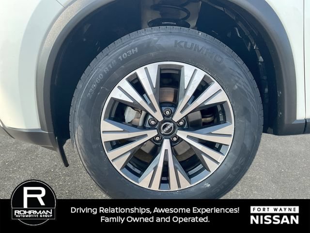 Used 2023 Nissan Rogue SV AWD/4WD image 10