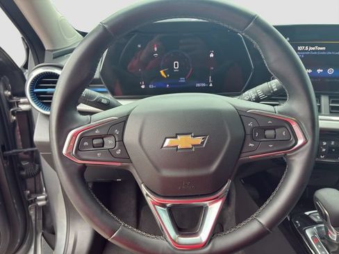 Used 2024 Chevrolet Trax LT w/ Driver Confidence Package FWD image 16