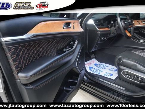 Used 2022 Jeep Grand Cherokee L Summit w/ Advanced Protech Group IV AWD/4WD image 14