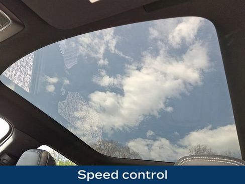 Used 2024 GMC Sierra EV Denali image 17