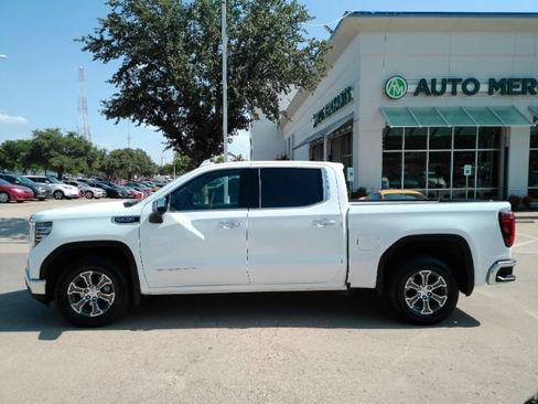 Used 2026 GMC Sierra 1500 SLT RWD image 14
