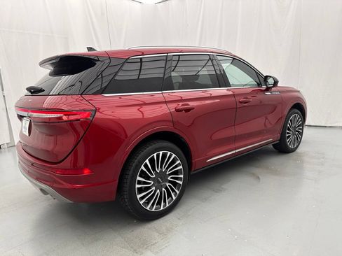 Used 2022 Lincoln Corsair AWD w/ Premium Package image 14