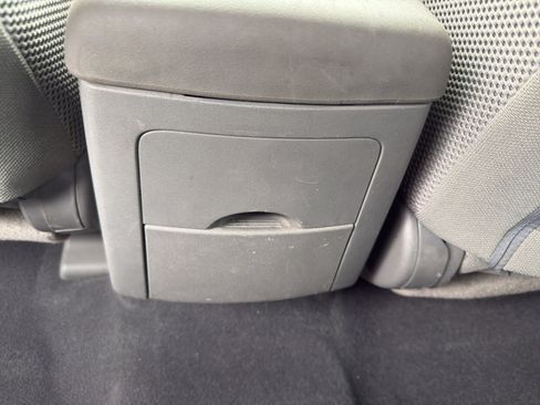 Used 2019 Nissan Frontier SV image 32