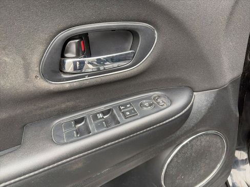 Used 2022 Honda HR-V EX image 14