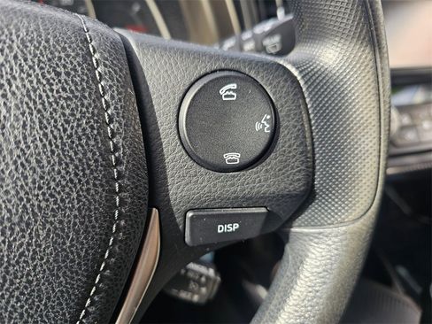 Used 2013 Toyota RAV4 XLE image 33