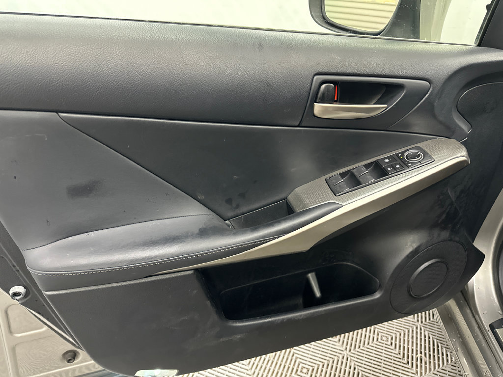 Used 2018 Lexus IS 300 F Sport w/ F Sport Package RWD image 11