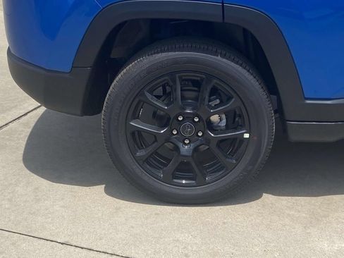 New 2026 Jeep Compass Latitude AWD/4WD image 8
