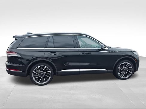Used 2025 Lincoln Aviator Reserve w/ Equipment Group 201A AWD/4WD image 9