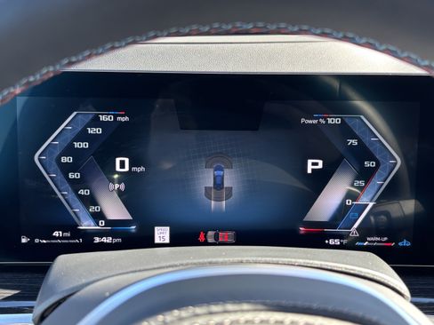 Certified 2025 BMW X5 M60i w/ Executive Package image 21